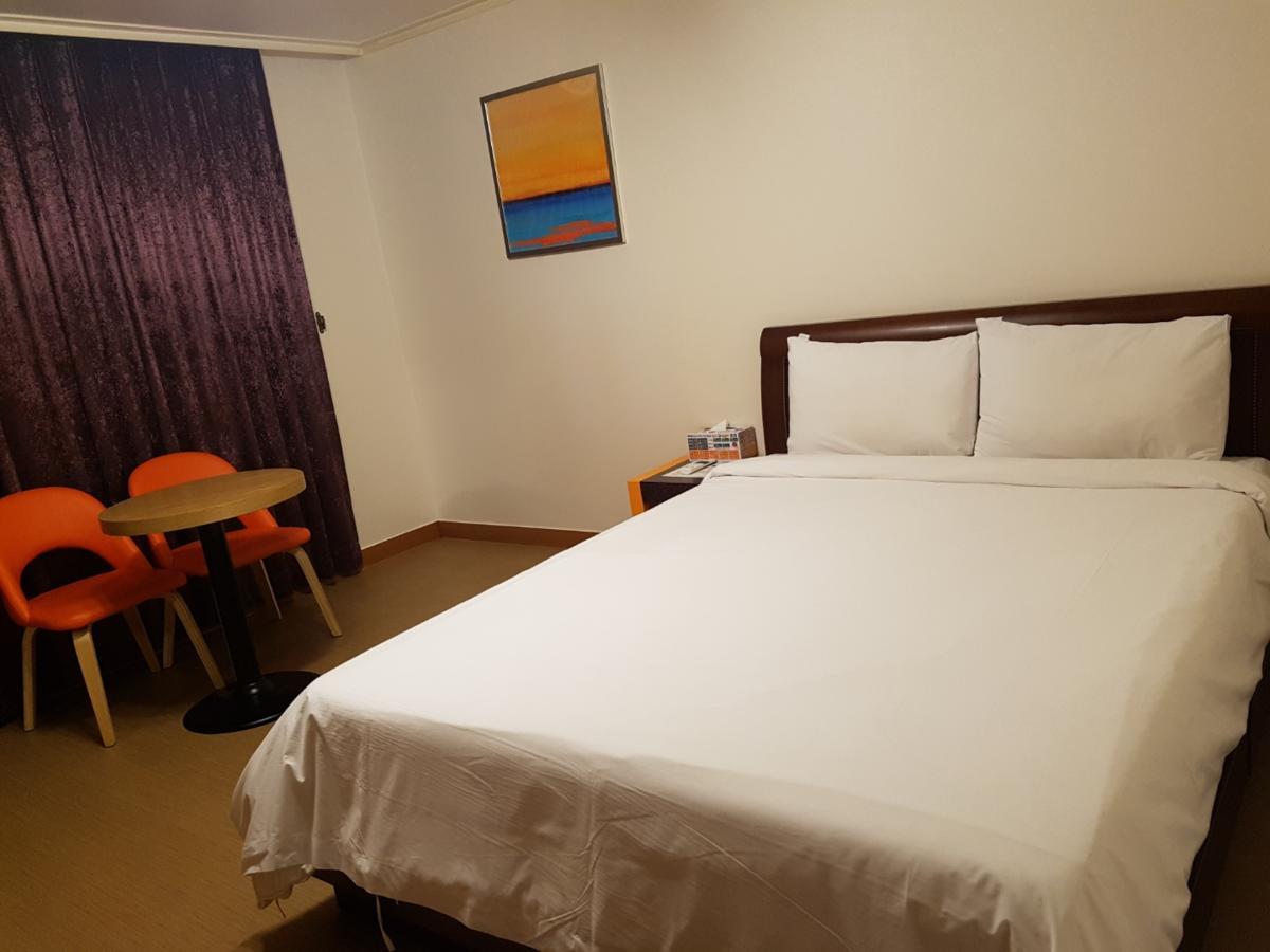 Crystal Motel 江陵市 外观 照片